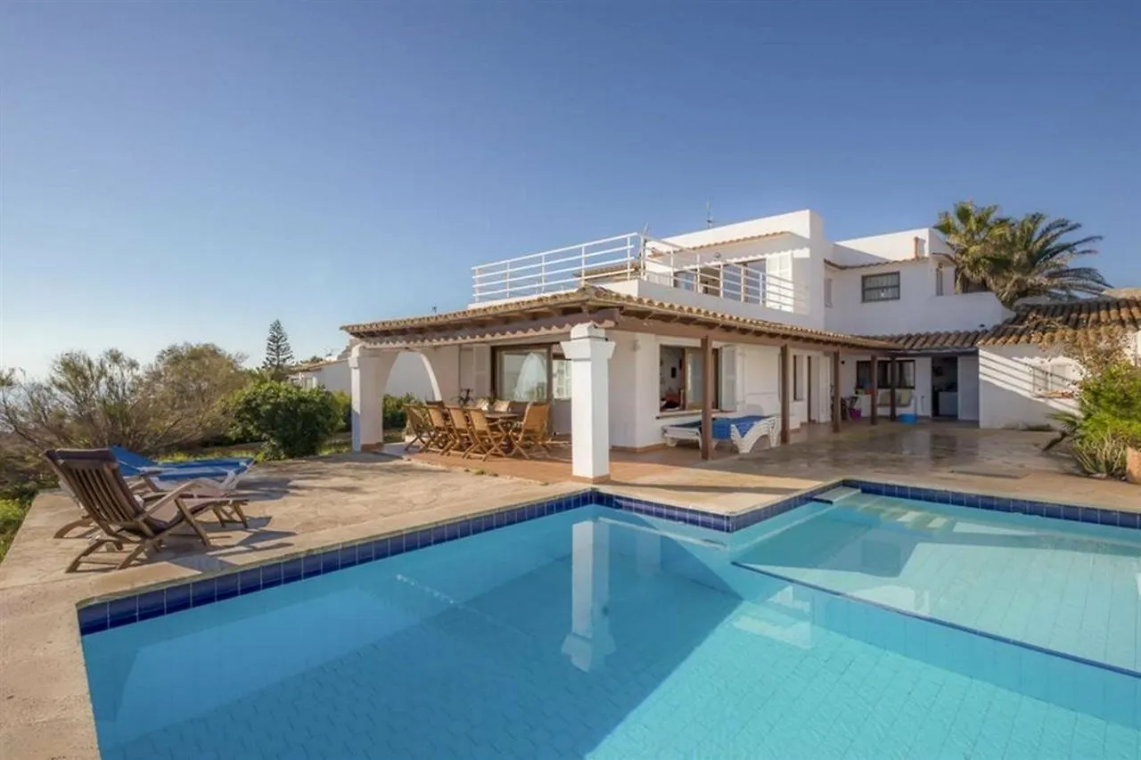 Villa Sol Naixent 卡拉费若拉