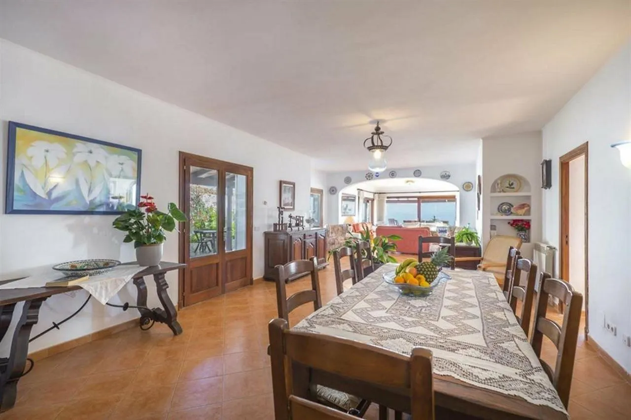 Villa Sol Naixent 卡拉费若拉